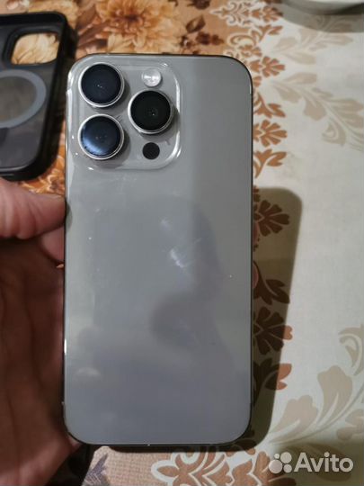 iPhone 15 Pro, 256 ГБ