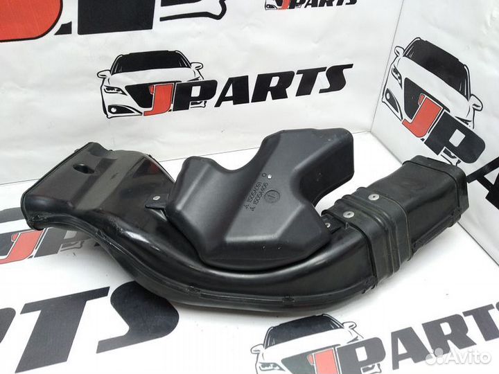 Воздухозаборник Mitsubishi Outlander II (2005—2009