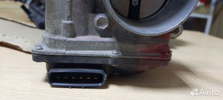 Дроссельная заслонка Тойота Авенсис/Рав4 1AZ