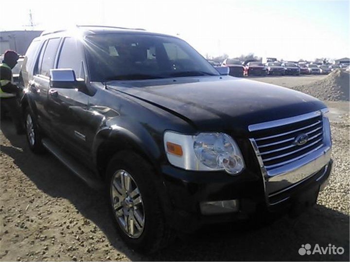 Разбор на запчасти Ford Explorer