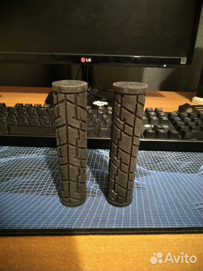 Грипсы для велосипеда и самоката