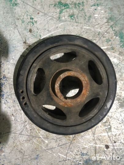 Шкив коленвала Mercedes C Class W204 M271