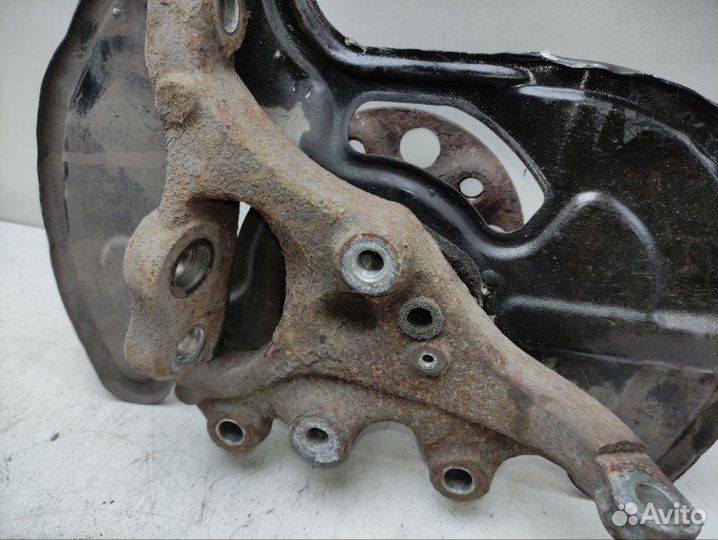 Кулак поворотный передний правый Mercedes Slk R172