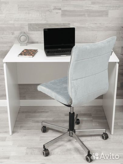 Кресло серо-голубое