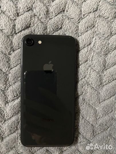 iPhone 8 на 64 гб