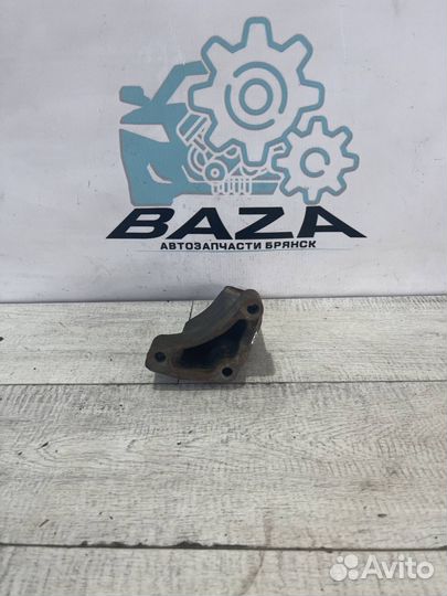 Кронштейн двигателя Lexus RX 350