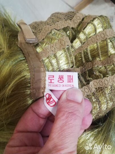 Парик карнавальный золотистый