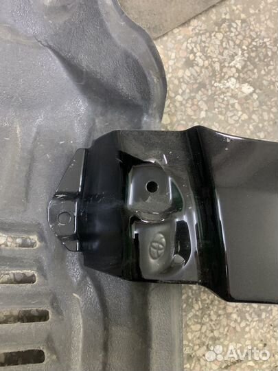 Крыло правое переднее ленд крузер прадо 150