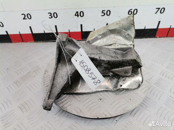 Кронштейн двигателя Volkswagen Passat B5 1999