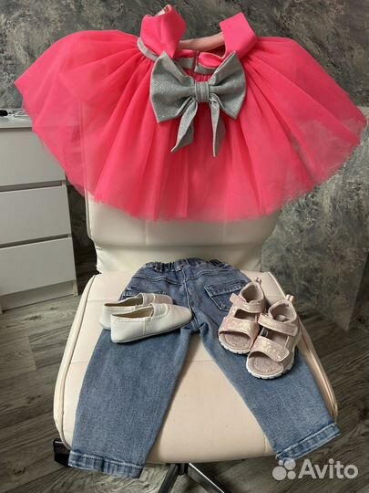 Платье, джинсы, сандали,чешки