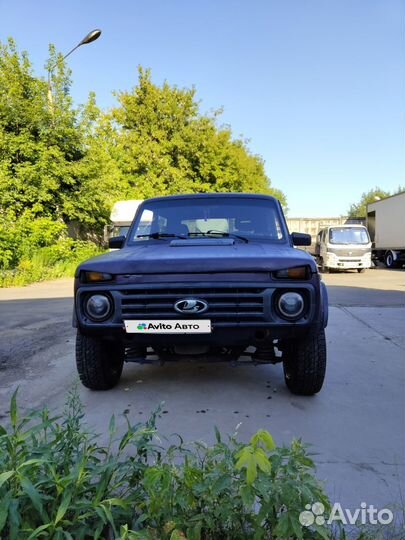 LADA 4x4 (Нива) 1.7 МТ, 2002, 200 000 км