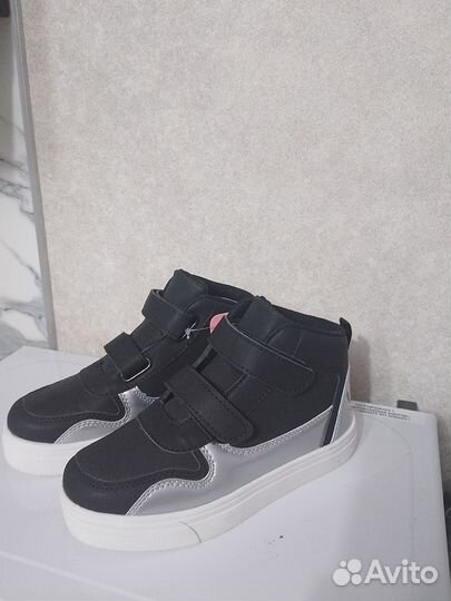 Ботинки новые KDX р.31