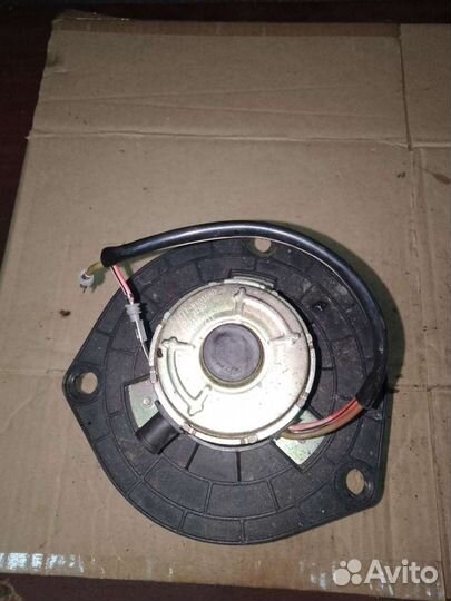 Моторчик отопителя Volvo 850