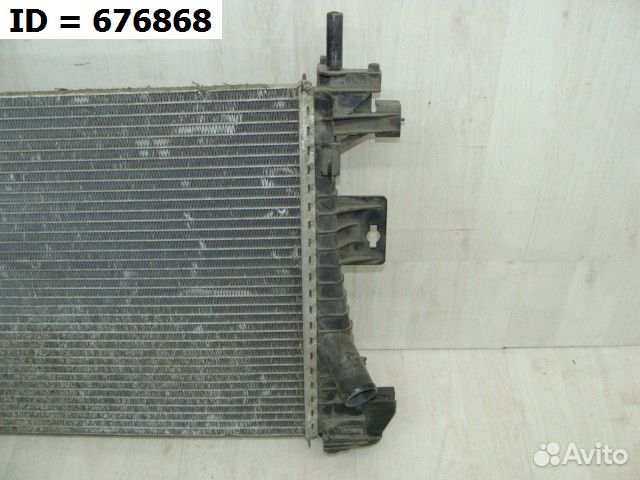 Радиатор охлаждения двигателя Ford Focus