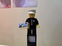 Lego minifigures серия 18 полицейский из 1978