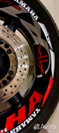 Наклейки на мотоцикл yamaha R1