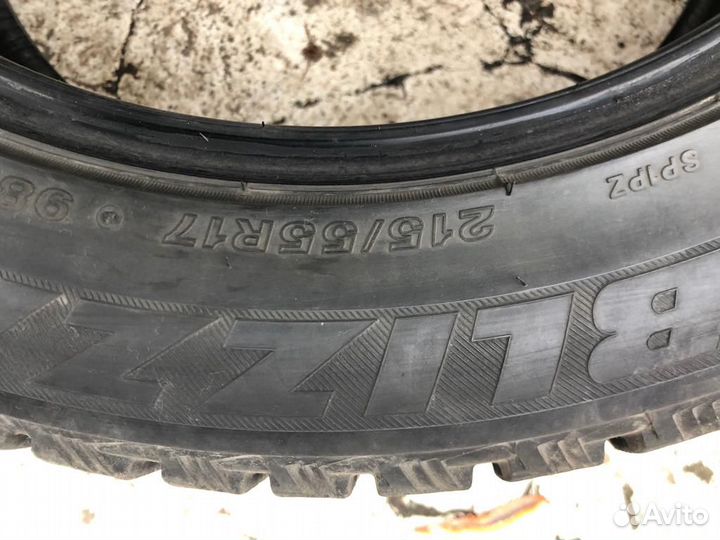 Bridgestone Blizzak Spike-01 16/55 R17