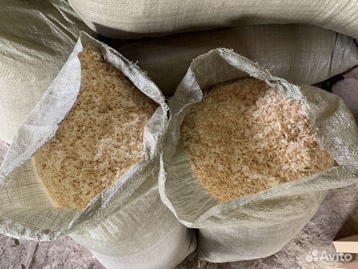 Опилки в мешках