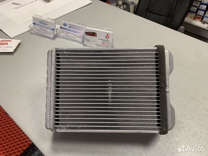 Радиатор отопителя салона mitsubishi pajero