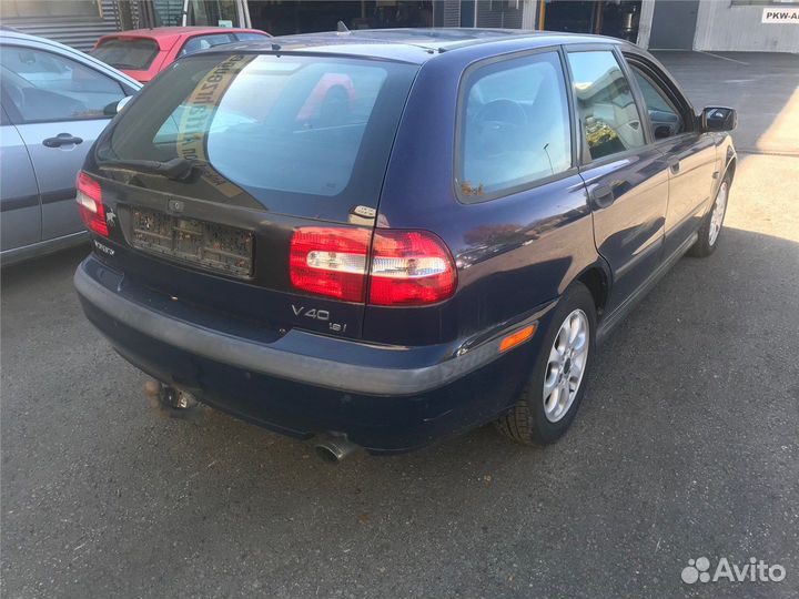 Разбор на запчасти Volvo S40 / V40