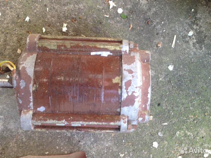 Электродвигатель 220в