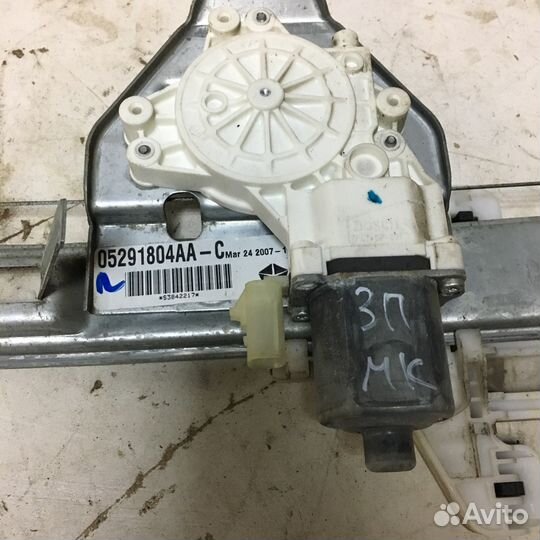 Стеклоподъемник задний Jeep Liberty Джип Либерти