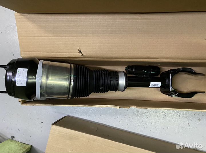 Пневмостойка Мерседес w166 x166 w292