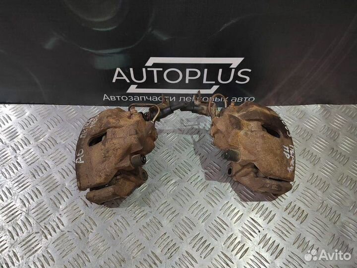 Суппорта передняя Audi A6 C5 2.4L 1997-2005