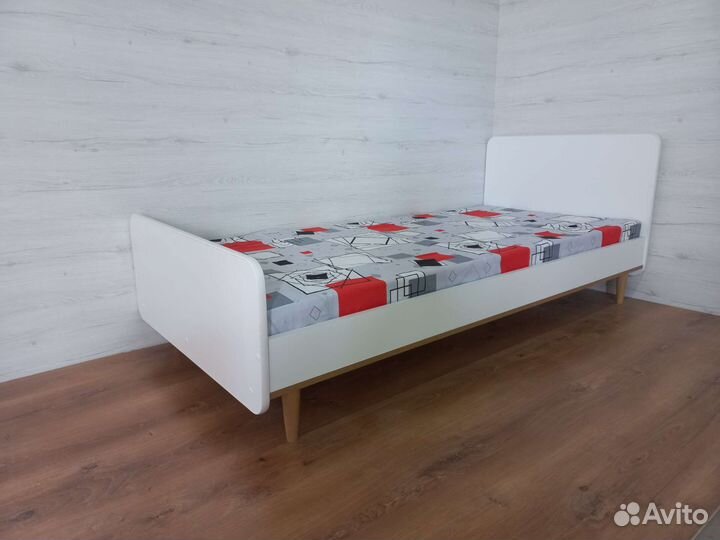 Детская кровать от 3 лет с бортиками