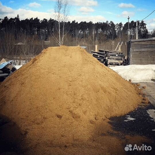 Песок карьерный в наличии с доставкой