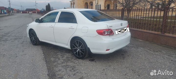 Бампер на toyota corolla 150