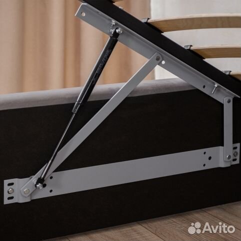 Кровать с подъёмным механизмом