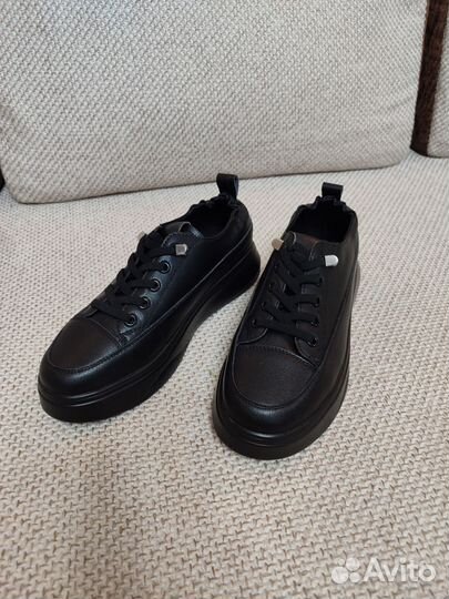 Новые кеды Tervolina натуральная кожа 39