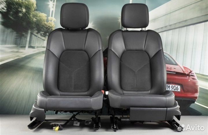 Сиденья Porsche Macan, кожзам, черные, алькантара