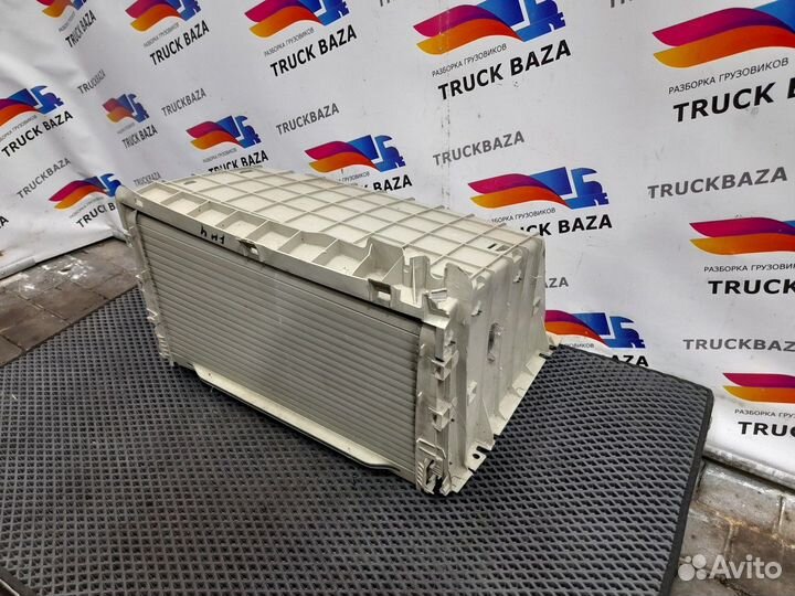 82147707 Отделение полки для хранения Volvo FH