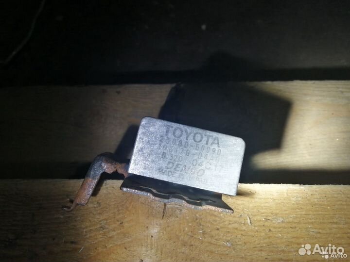 Резистор топливного насоса Lexus Ls430 Celsior