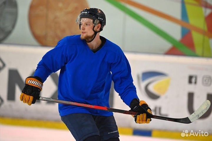 Тренер по хоккею