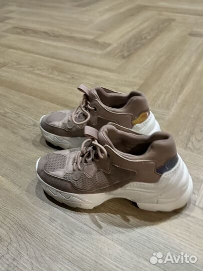 Кроссовки zara 36