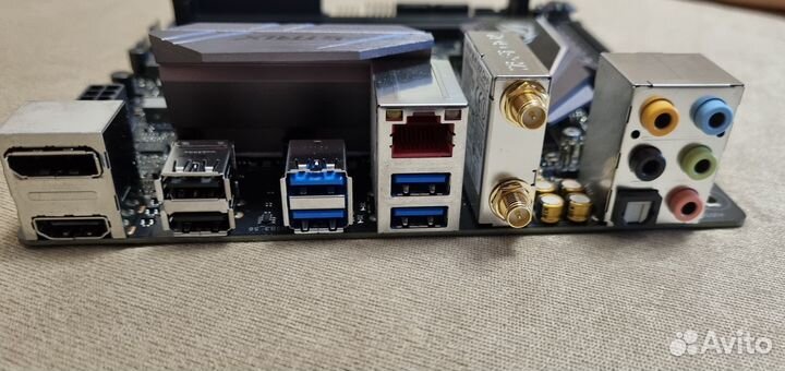 Asus strix B250I gaming (LGA1151, mini-ITX)