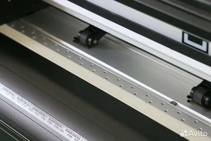 Режущий плоттер Jinka GH1350