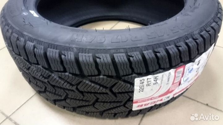 Tigar Winter 235/55 R17 103V