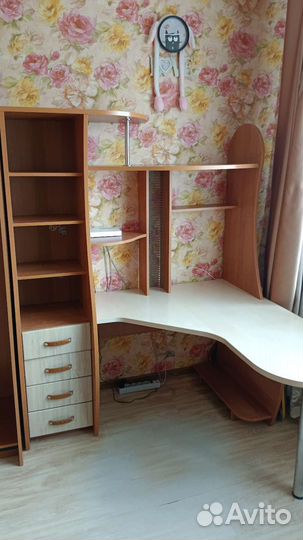 Компьютерный стол