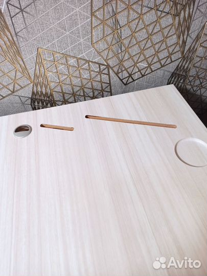 Стол письменный / компьютерный