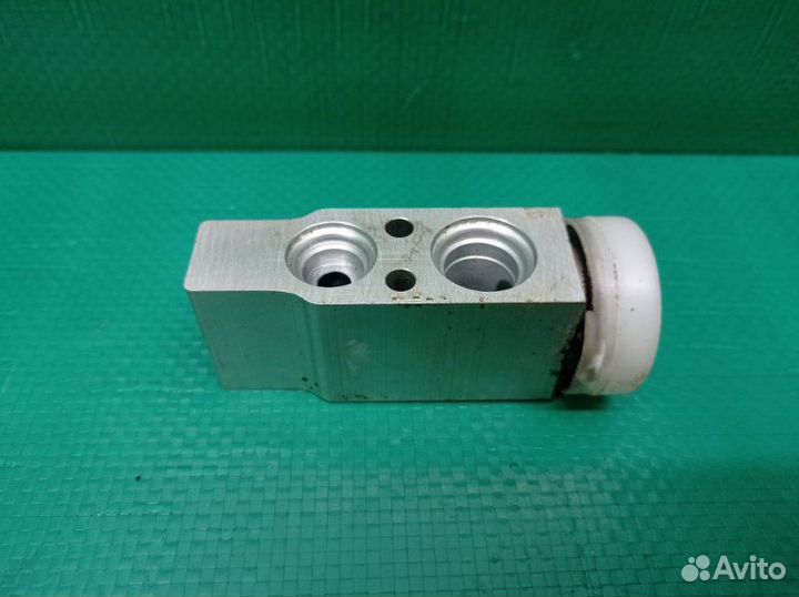 Клапан кондиционера Mitsubishi Lancer 9 седан 4G18