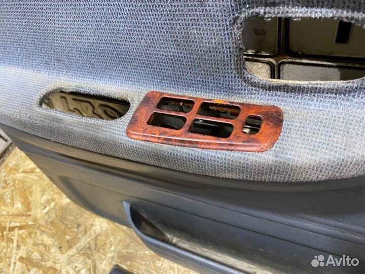 Дверные карты Kia Sportage 2000