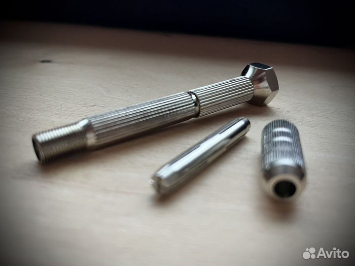 Ручная мини дрель