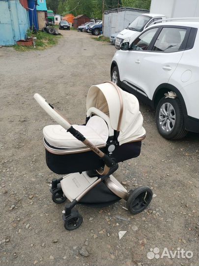 Прогулочная коляска