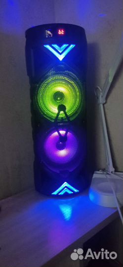 Музыкальная колонка портативная