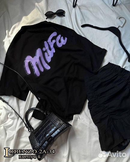 Трендовая футболка milfa в трех расцветках