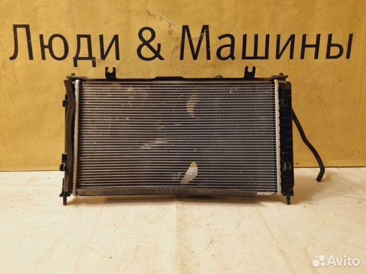 Радиатор охлаждения LADA Granta